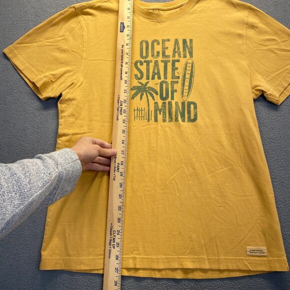 Men’s Life Is Good Size M “Ocean State Of Mind” Gold & Green Surfer T Shirt - Picture 5 of 11